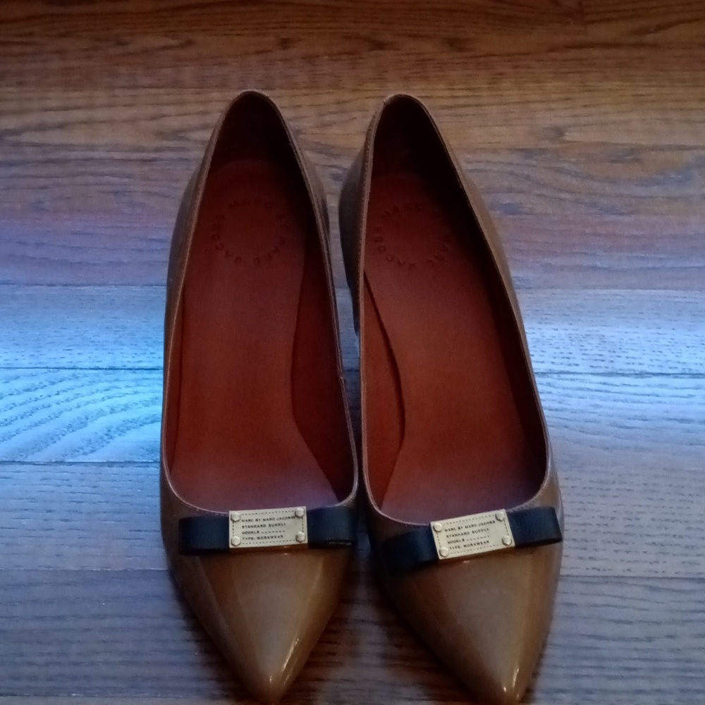 Marc Jacobs pumps